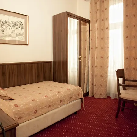 Cont- Luxury Heritage Apartment Rijeka