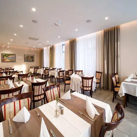 Cont- Luxury Heritage Apartment Rijeka