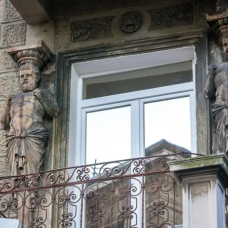 Cont- Luxury Heritage Apartment Apartmán